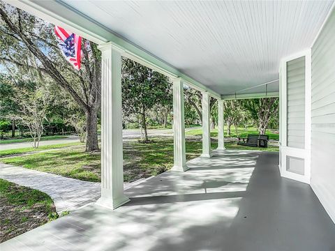 A home in DELAND