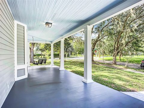 A home in DELAND