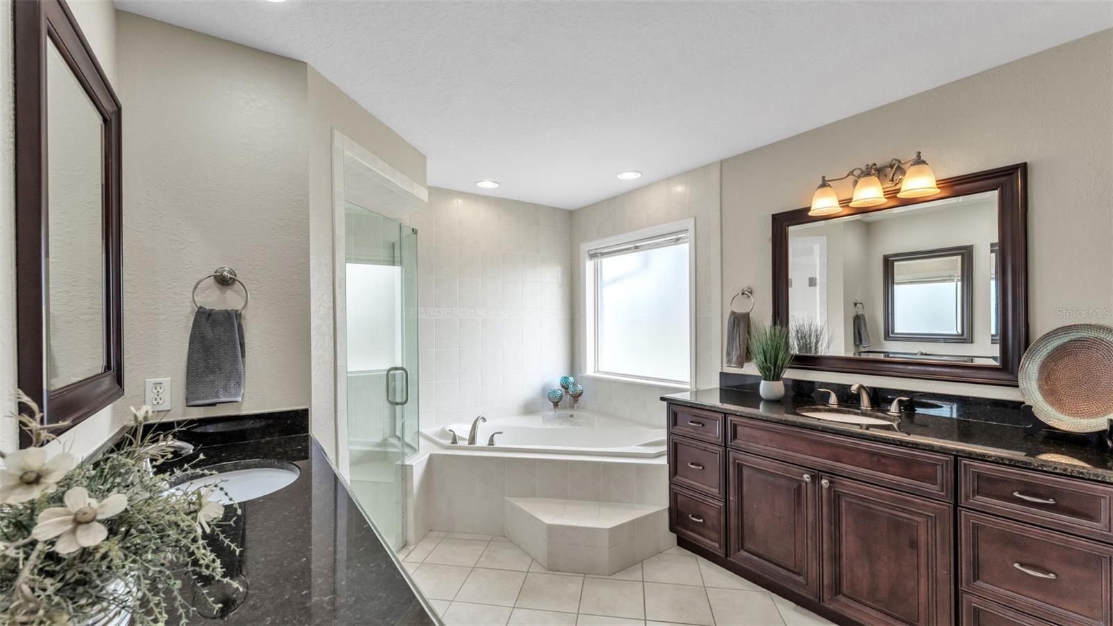 HUNTERS RUN PH 02 - Residential