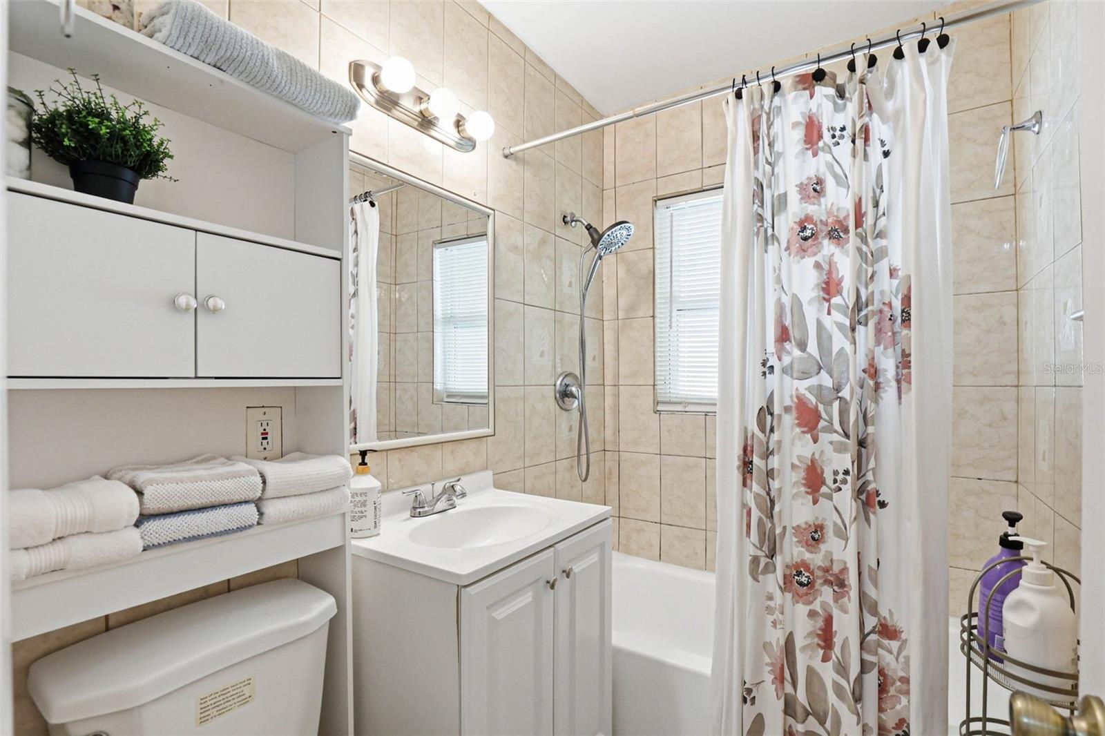 SIRMONS ESTATES - Residential