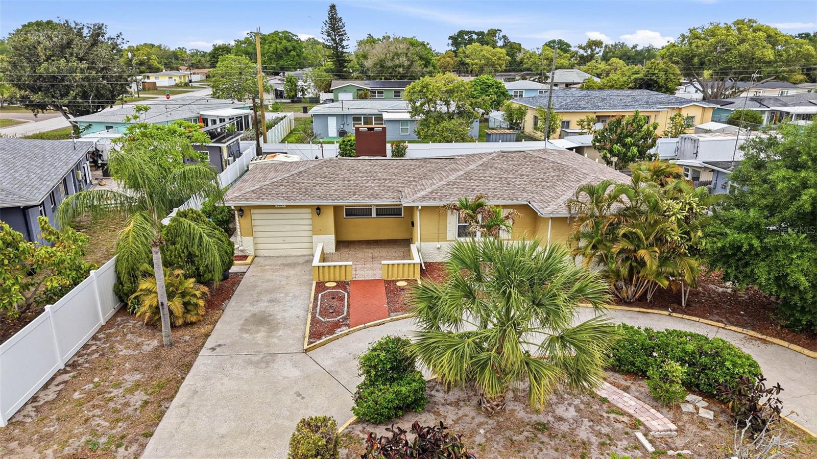 SIRMONS ESTATES - Residential