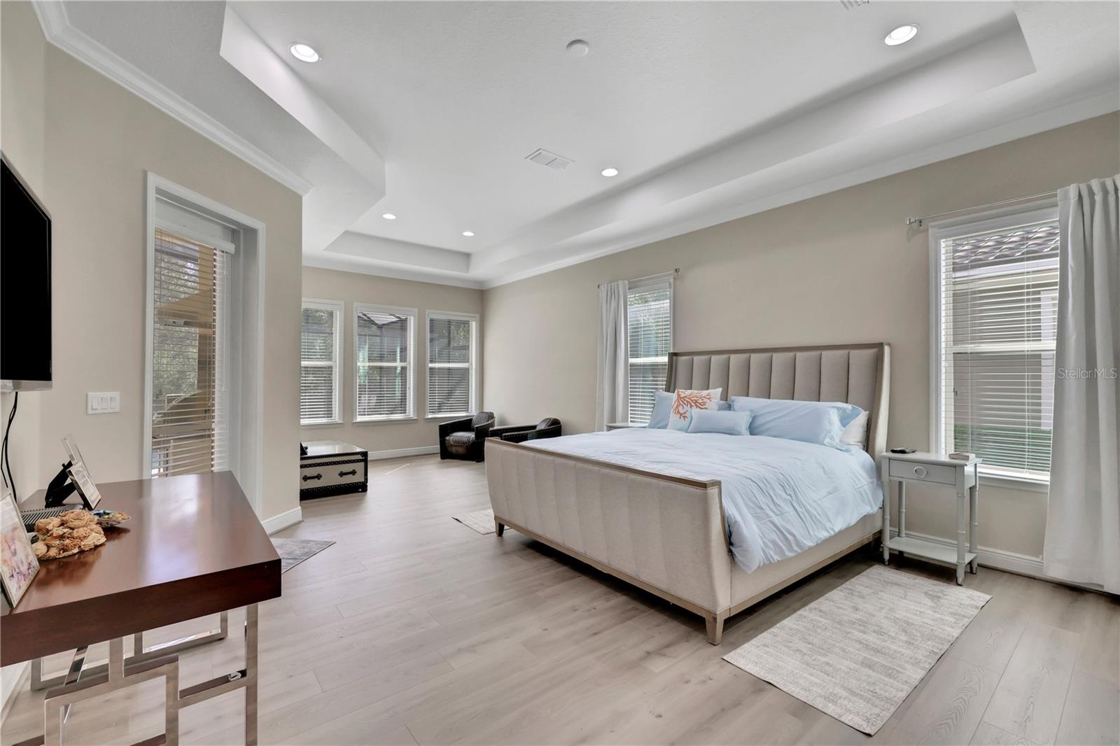 STEEPLE CHASE - Residential