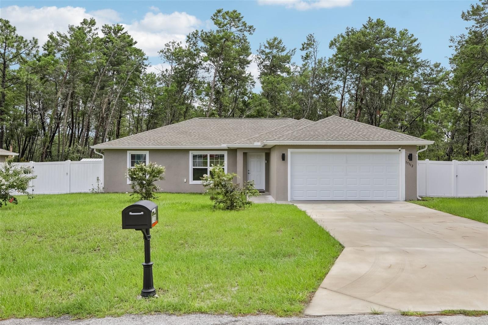 MARION OAKS - Residential