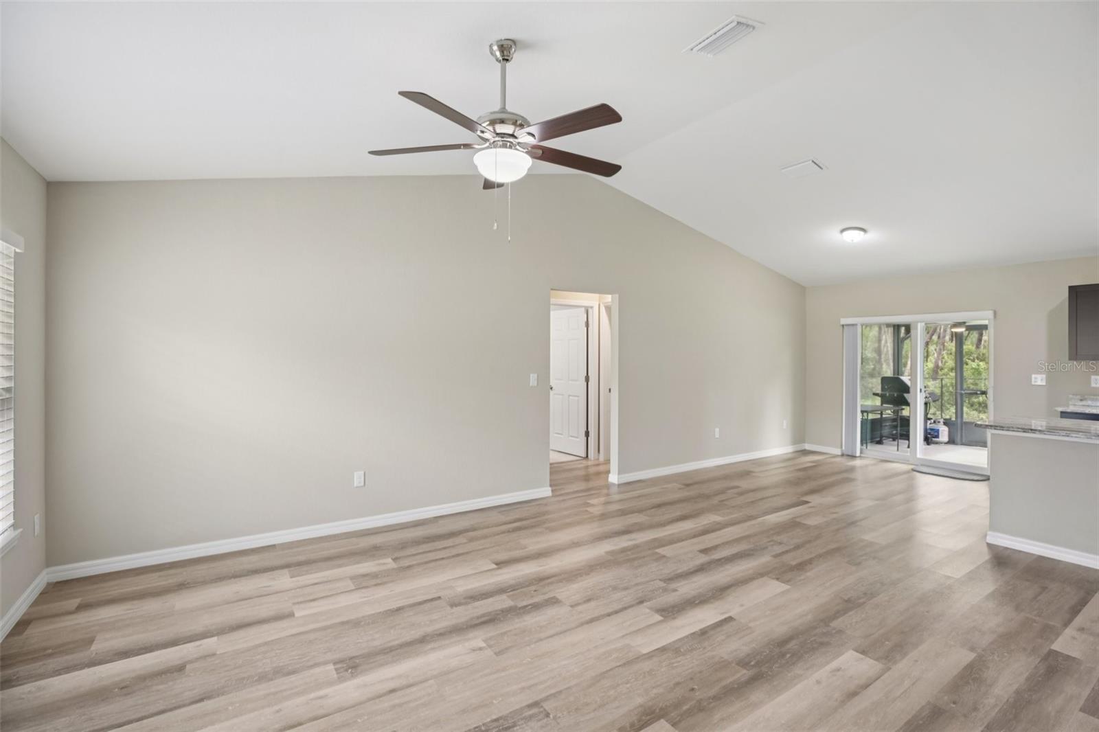 MARION OAKS - Residential