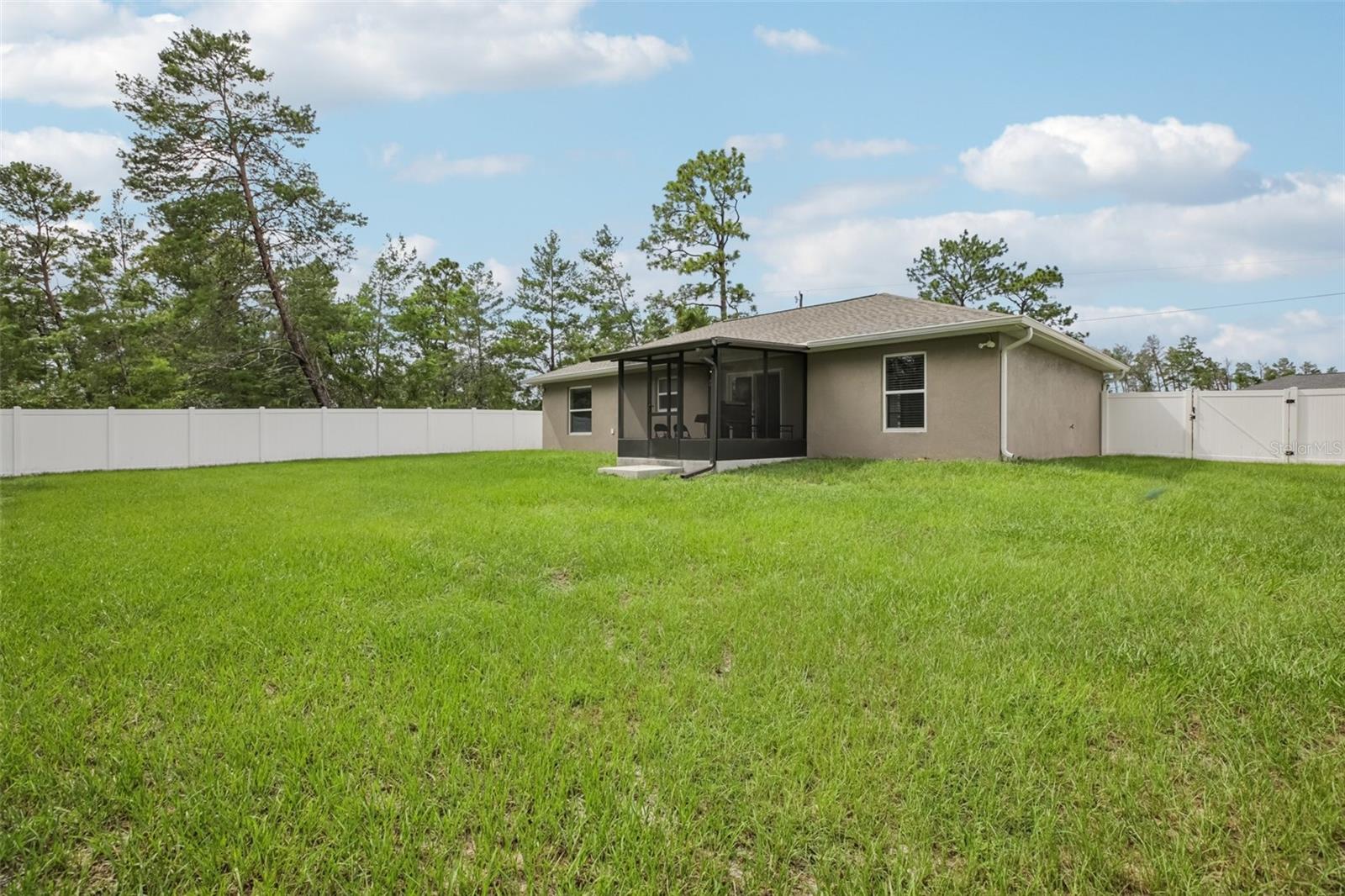 MARION OAKS - Residential