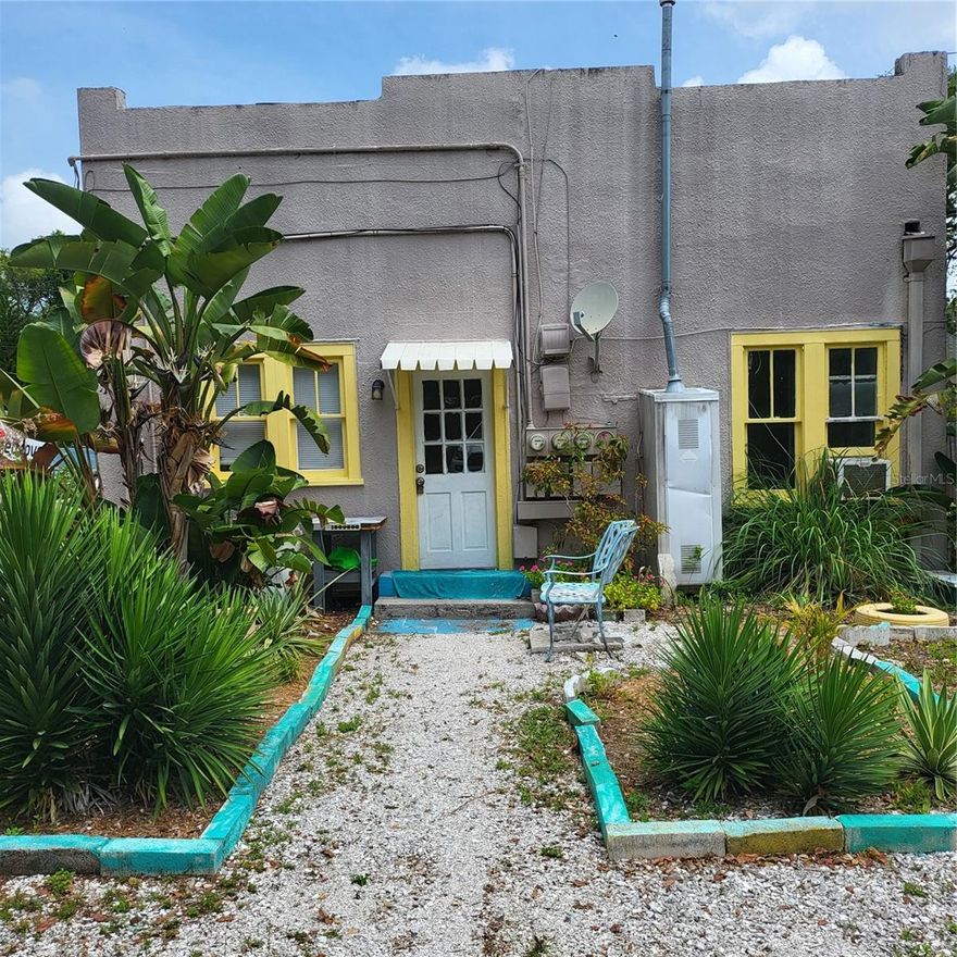 Adorable 1 bedroom 1 bath off the beaten path in Downtown Largo. This is a small but quaint home that houses 3 units. This unit is located in the back of the home with alley access and parking. Two entry points give you multiple access areas. Large kitchen with eat in space for a small table and chairs with 1 bathroom and a bedroom with large walk in cedar closet.