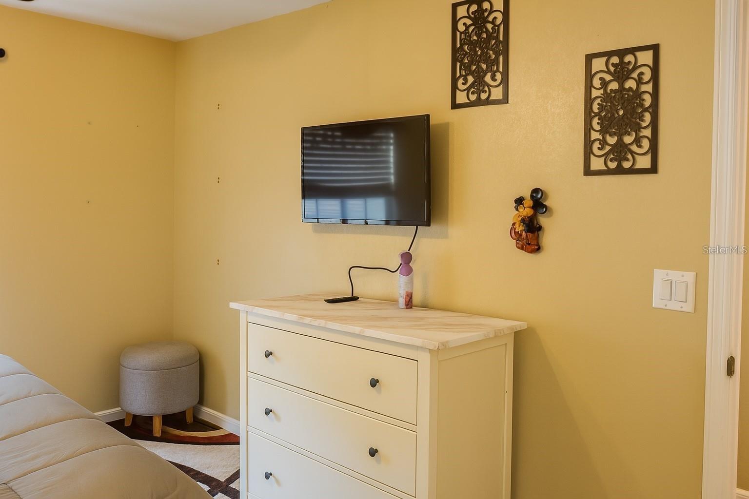 PLAZA AT MILLENIUM CONDO - Residential