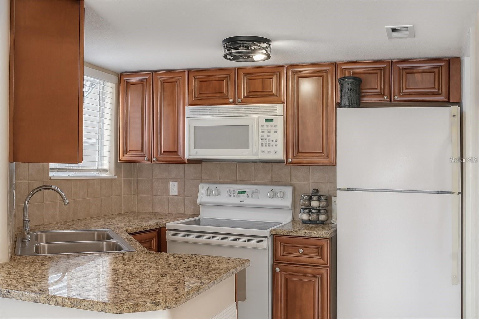 PLAZA AT MILLENIUM CONDO - Residential