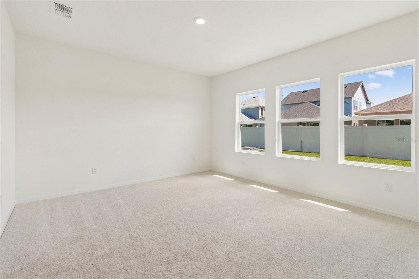 EASTLYN - Residential