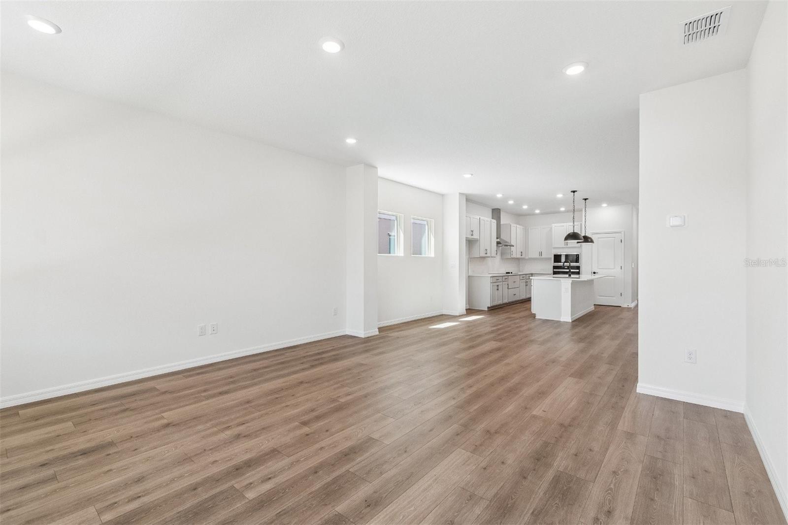 EASTLYN - Residential