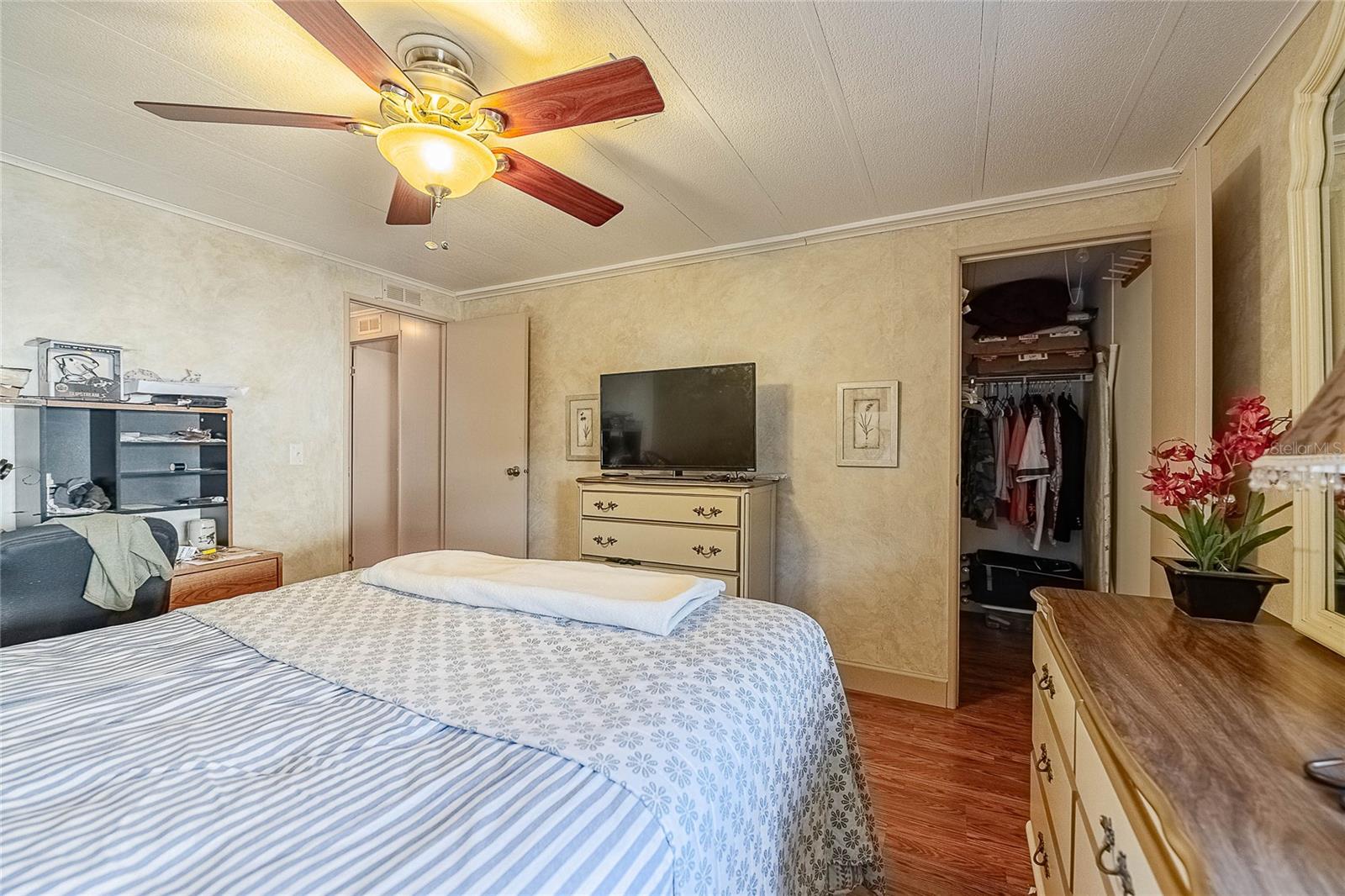 OAKWOOD ESTATES - Residential