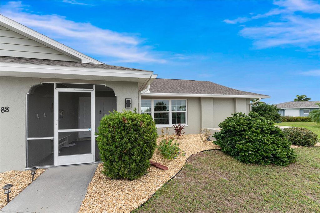Photo of 88 Oakland Hills Place, Rotonda West, FL 33947 (MLS # O6349200)