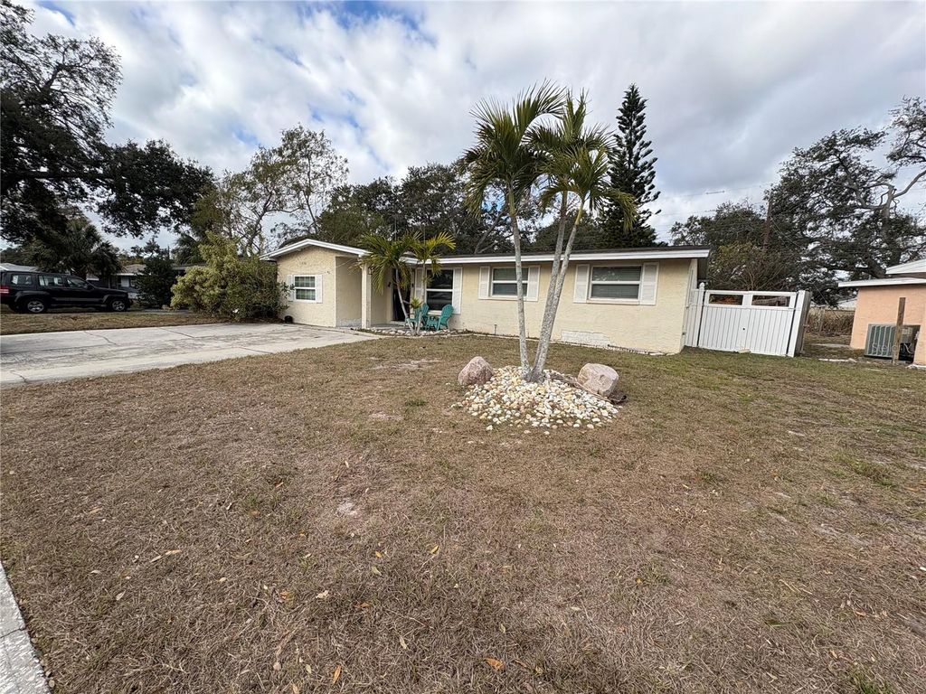 Photo of 11486 92nd Street, Largo, FL 33773 (MLS # O6380064)