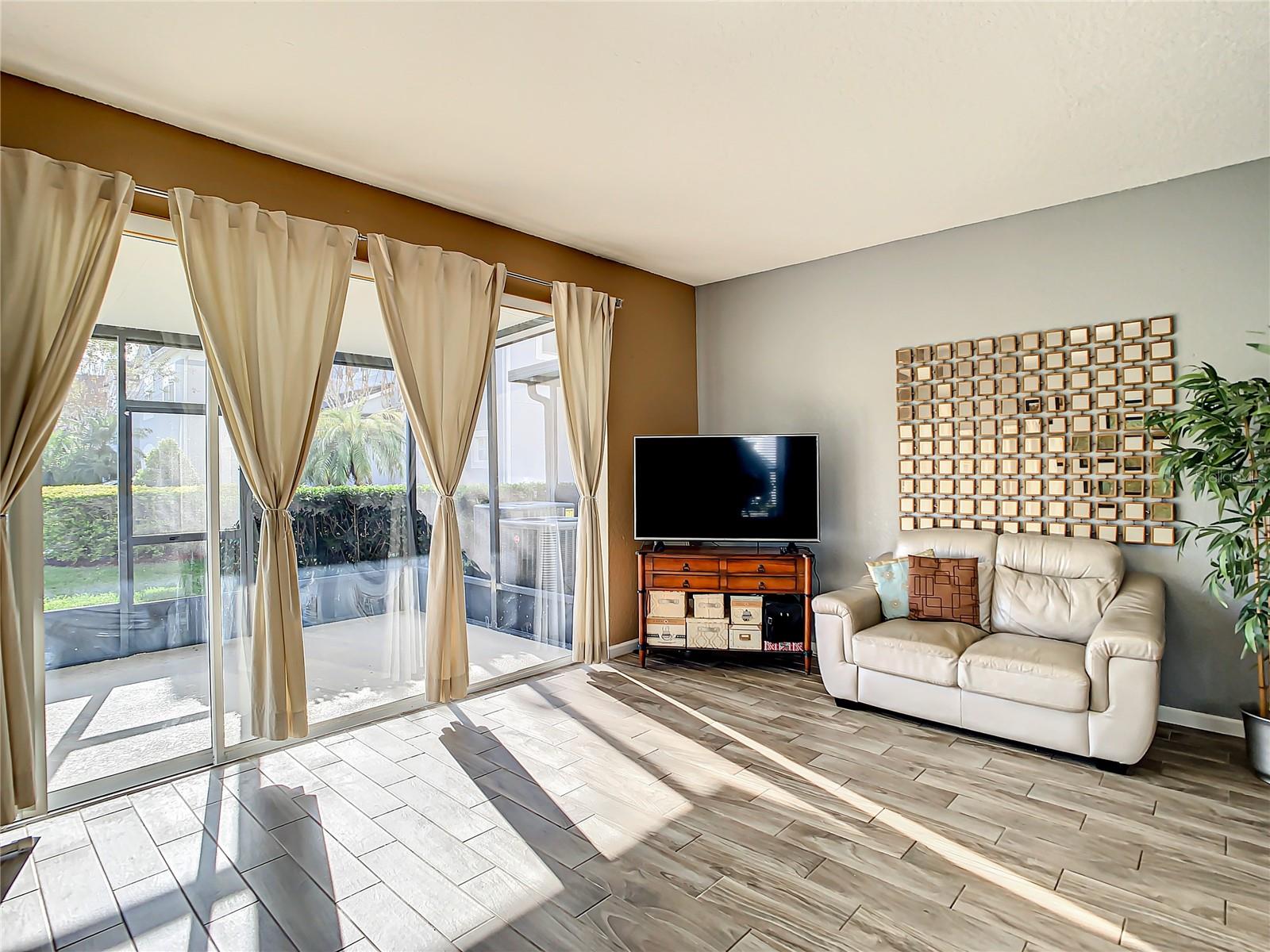 SPRING ISLE - Residential