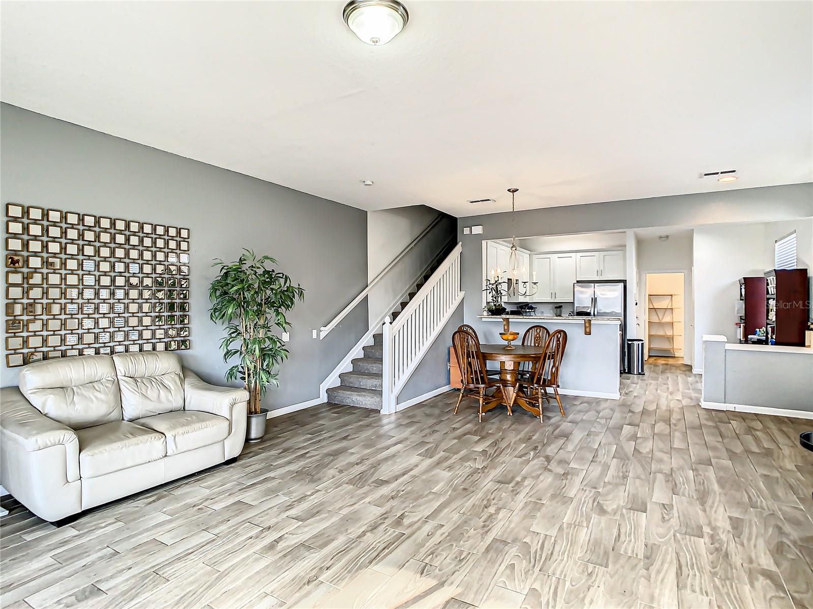 SPRING ISLE - Residential