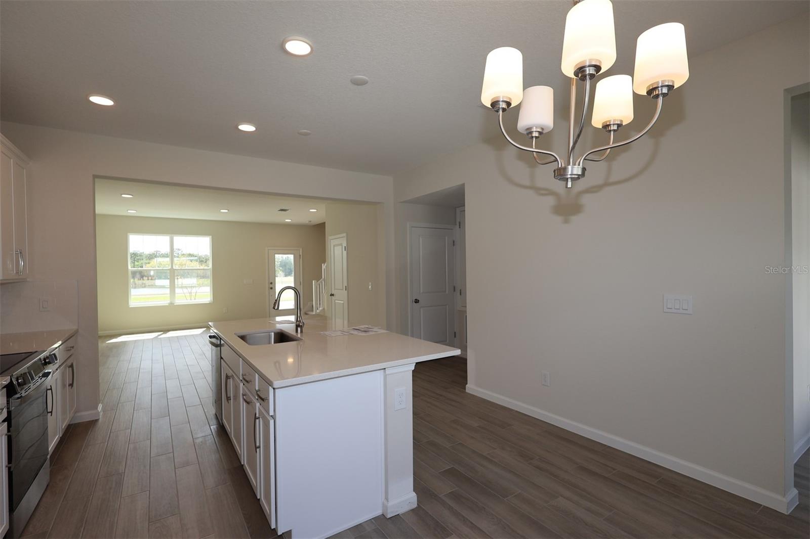 CENTER LAKE ON THE PARK - Residential