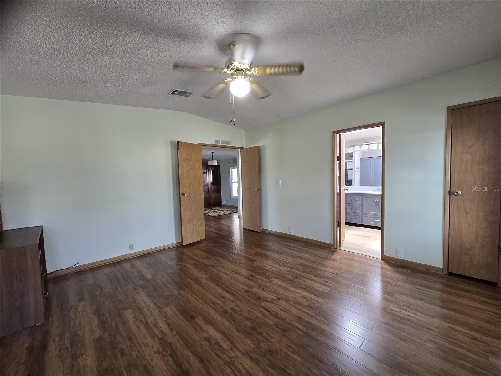 ZELLWOOD STATION COOP MH PARK - Residential