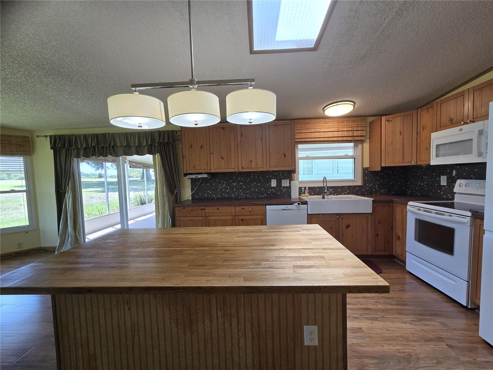 ZELLWOOD STATION COOP MH PARK - Residential