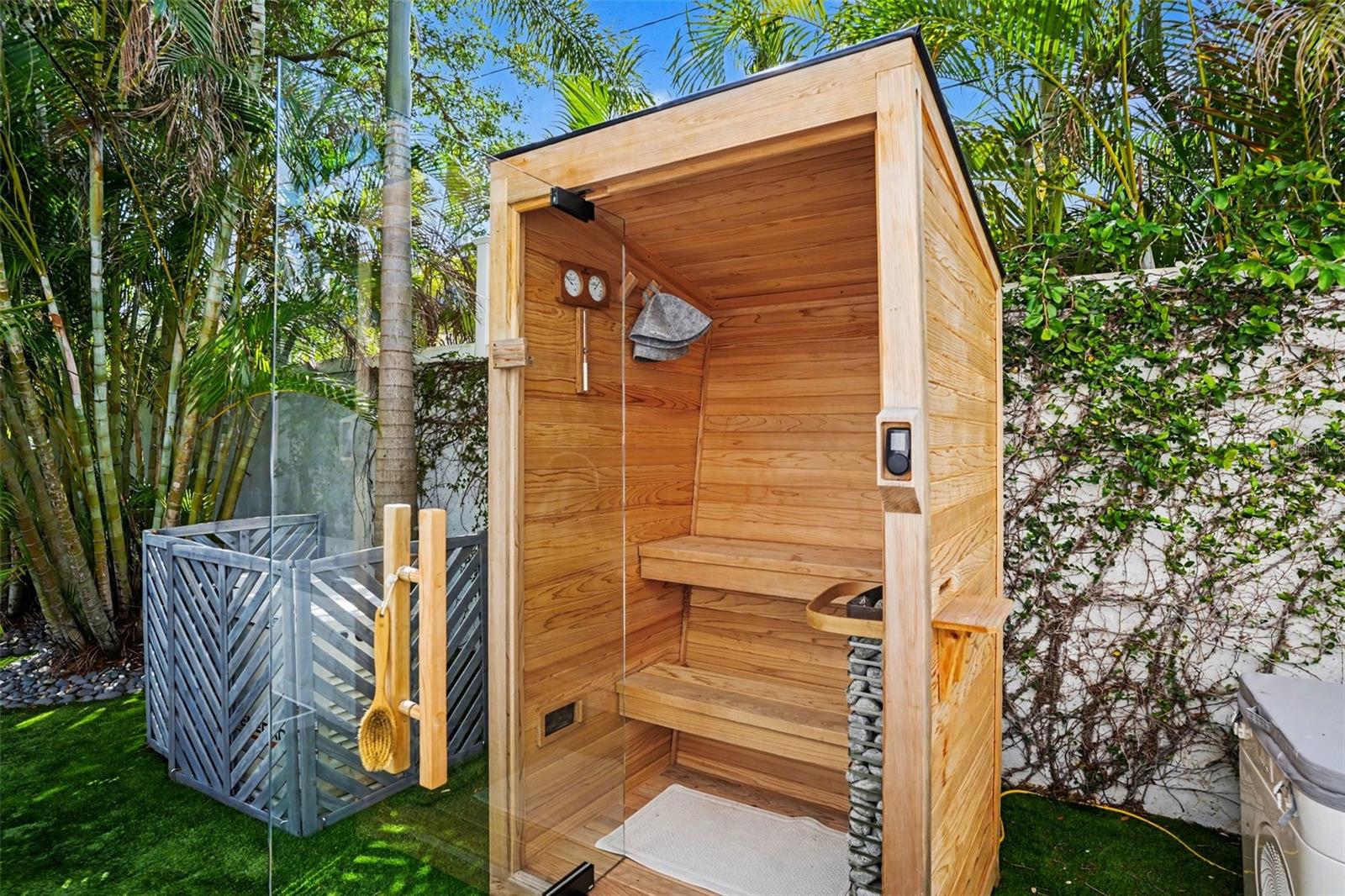 PINEHURST - Residential