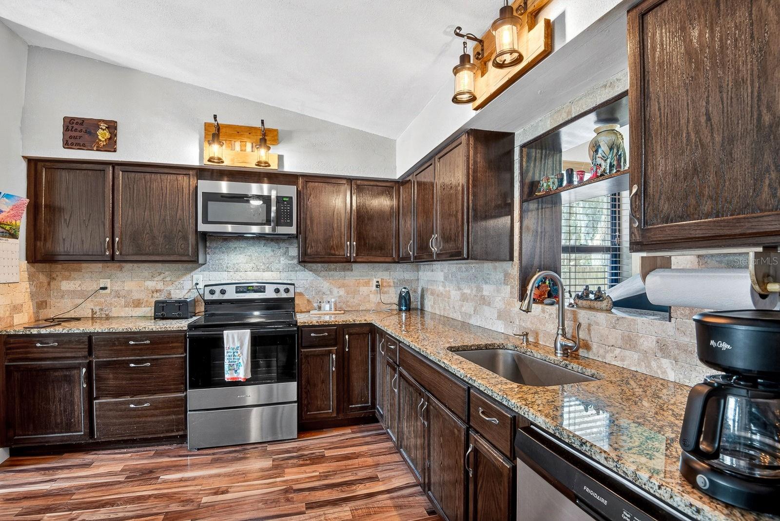 WOODLAWN LAKES - Residential