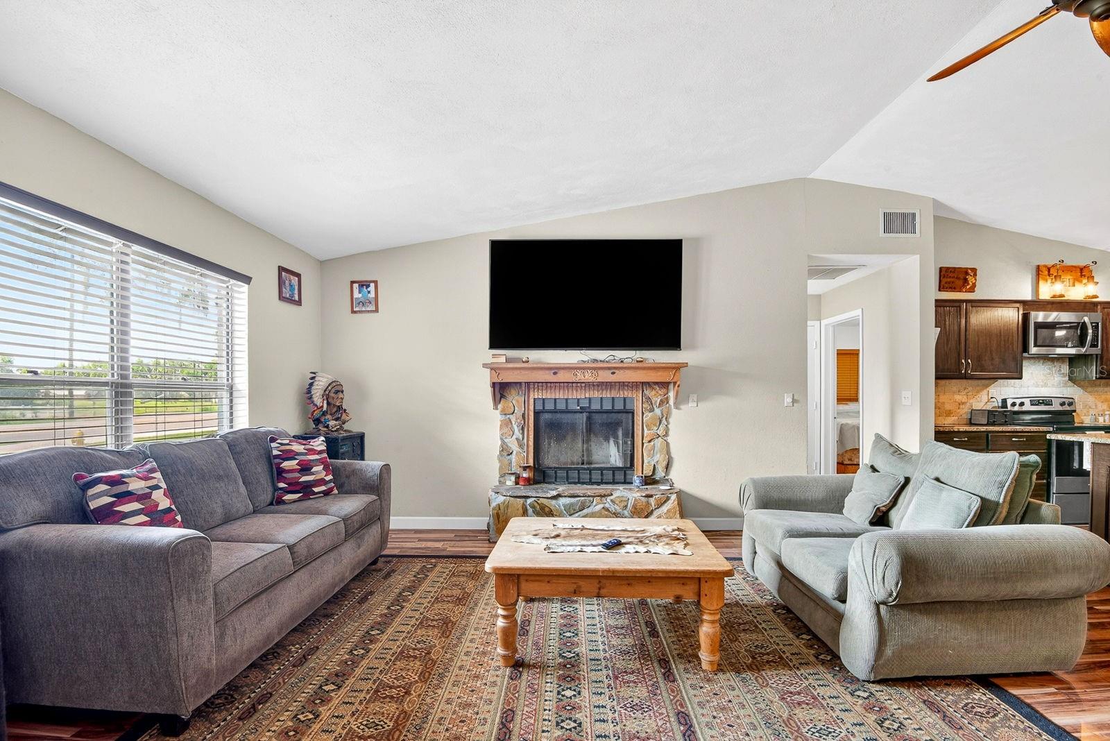 WOODLAWN LAKES - Residential