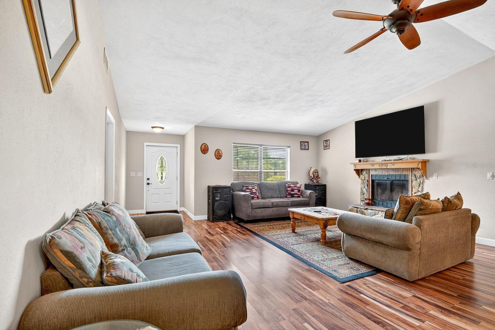 WOODLAWN LAKES - Residential