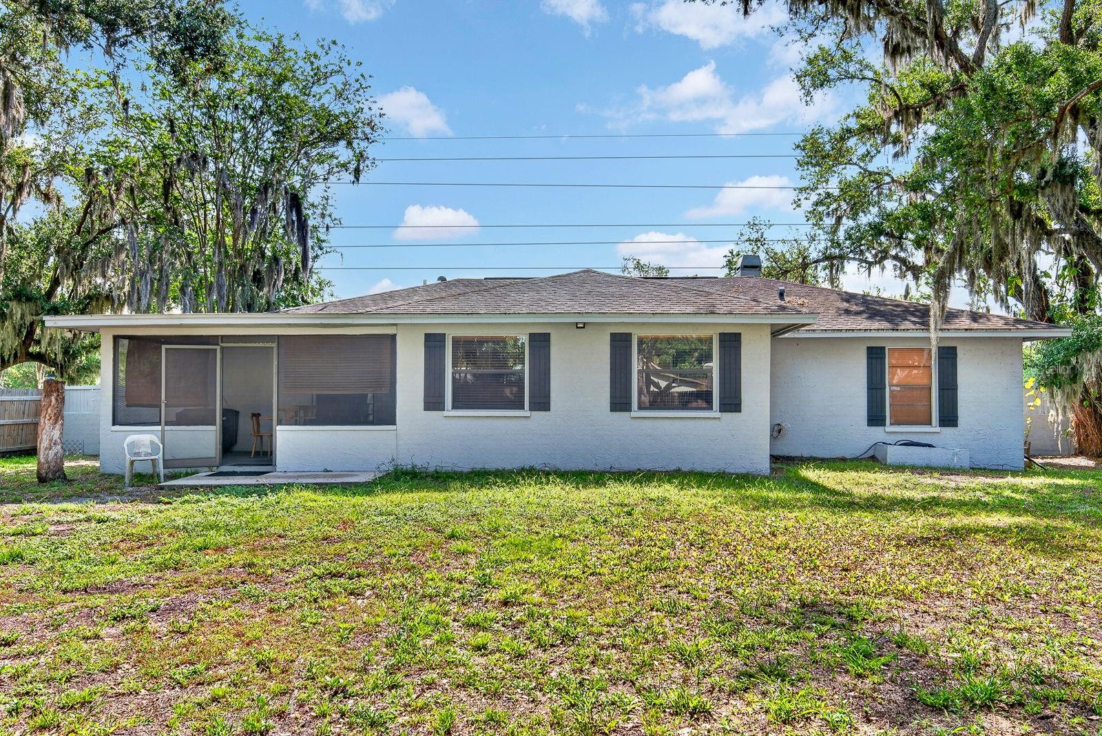 WOODLAWN LAKES - Residential