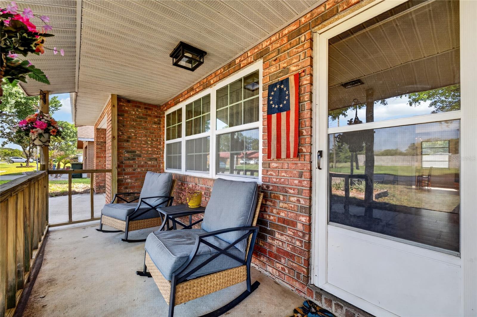 AVON PARK LAKES - Residential