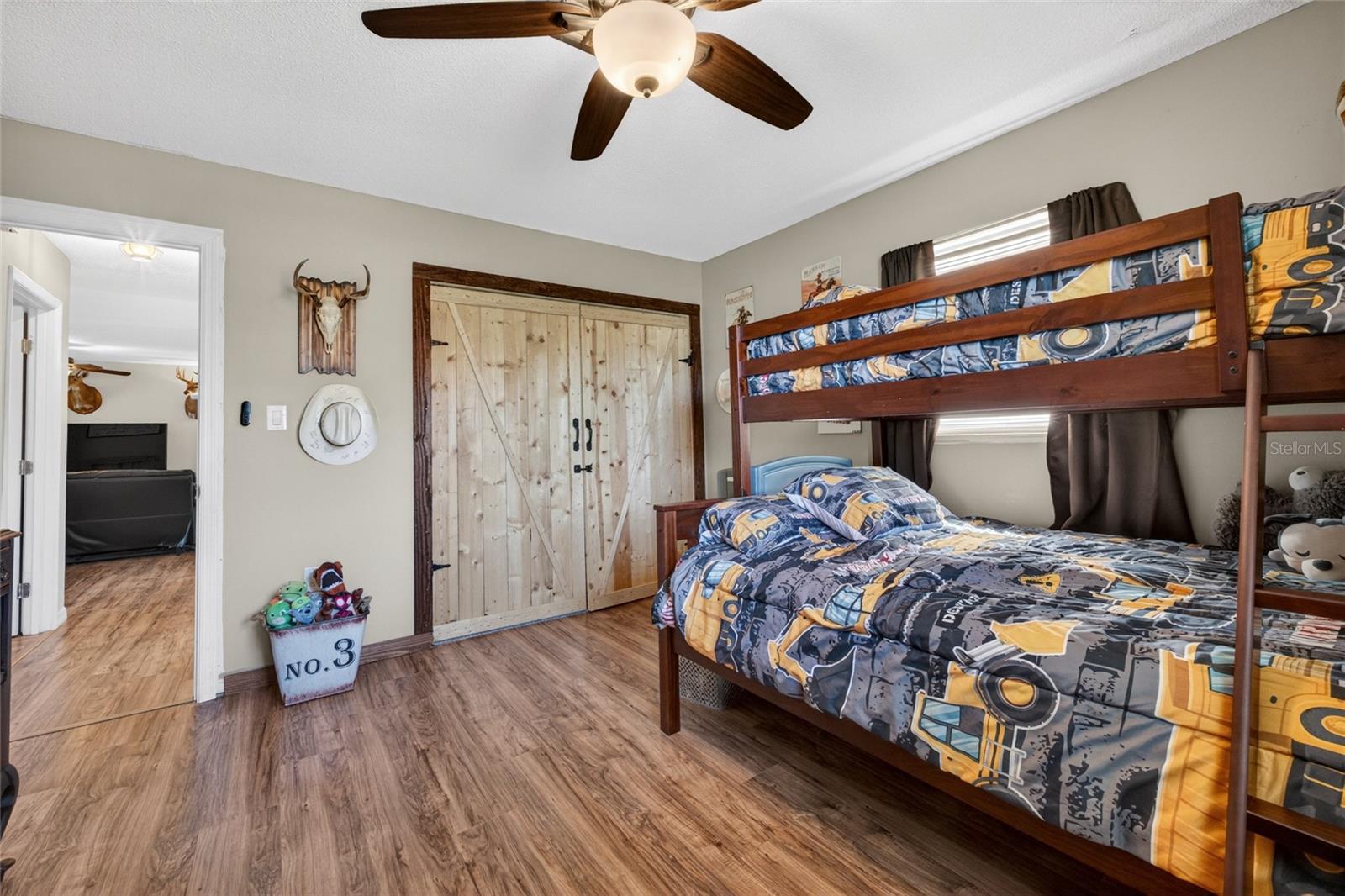 AVON PARK LAKES - Residential