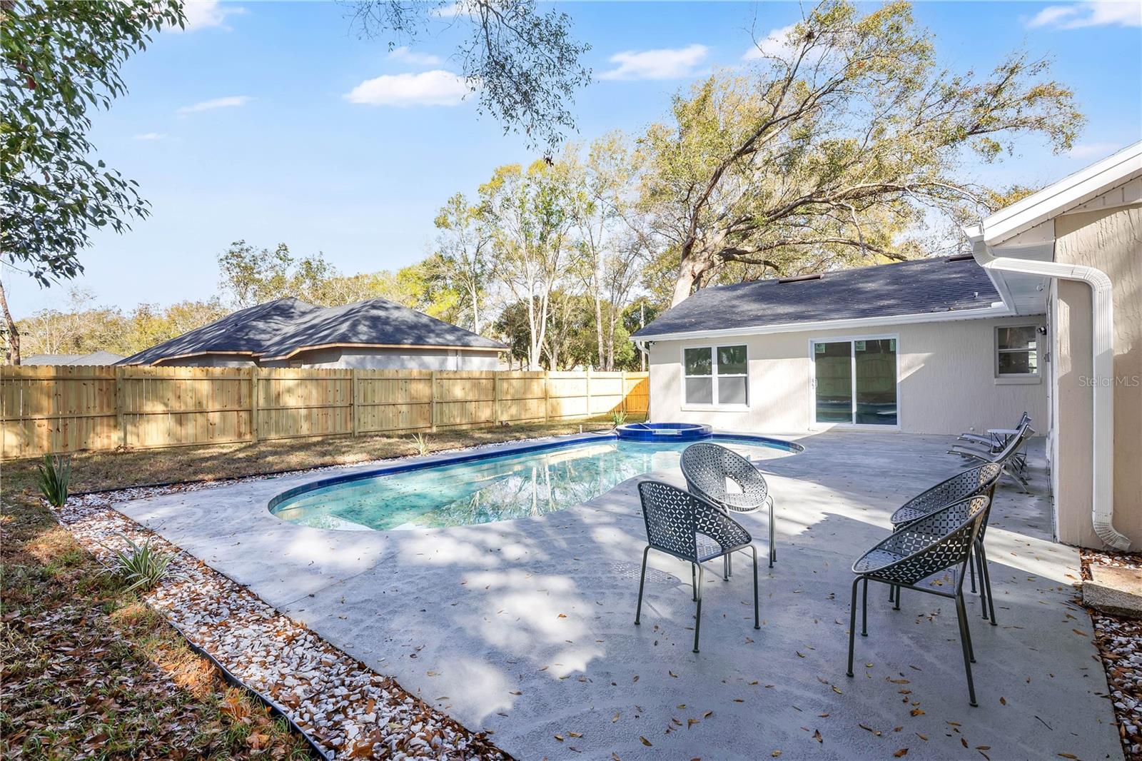 DUNBRIDGE - Residential