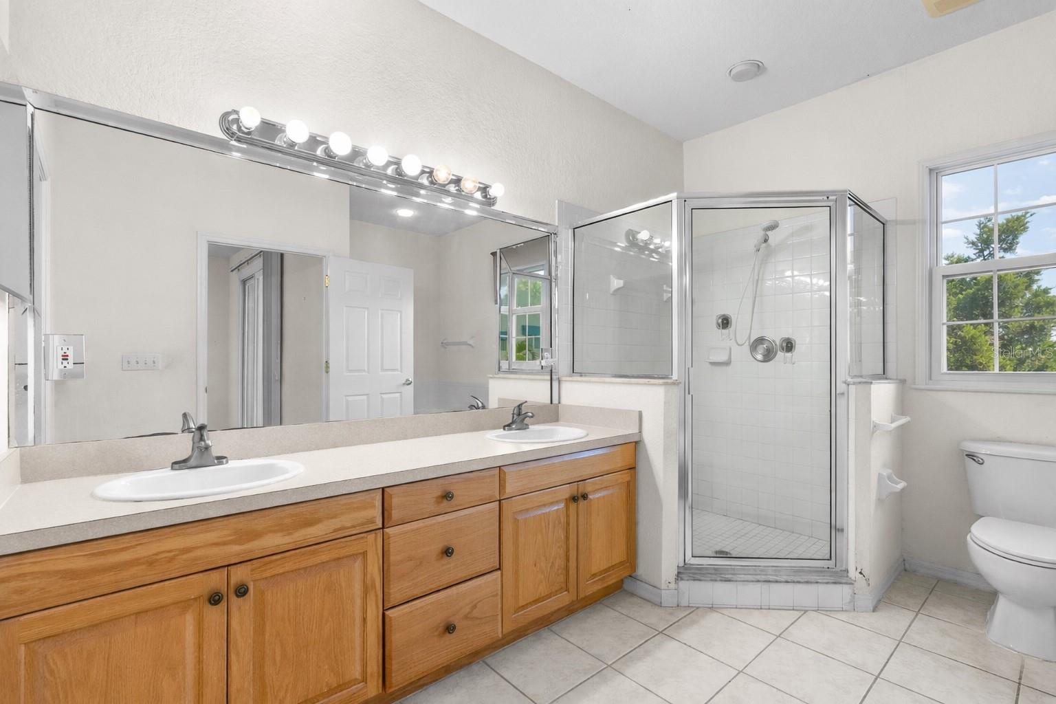 LONE PALM BEACH CONDO - Residential
