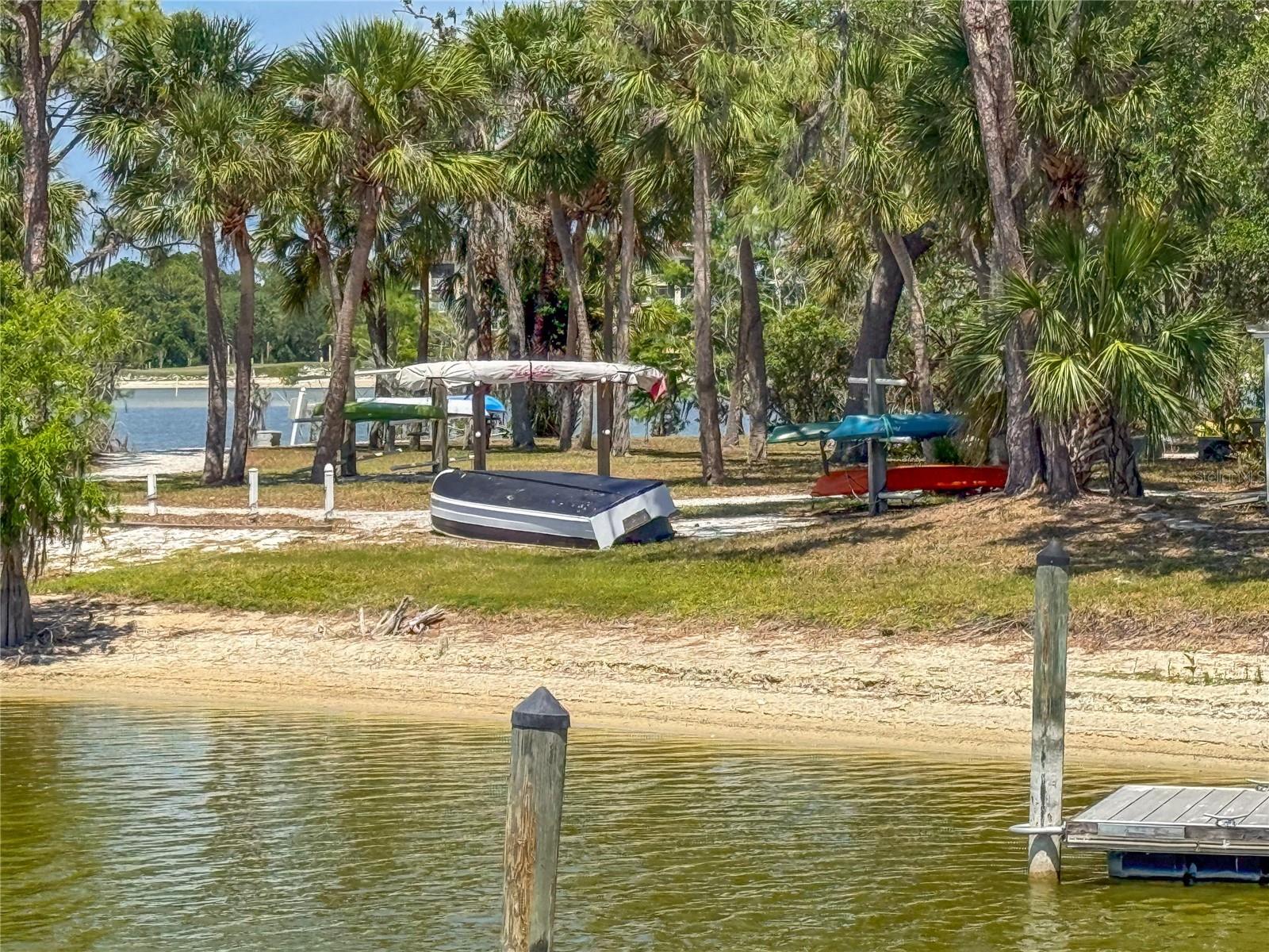 THE MOORINGS AT EDGEWATER IV - Residential Lease