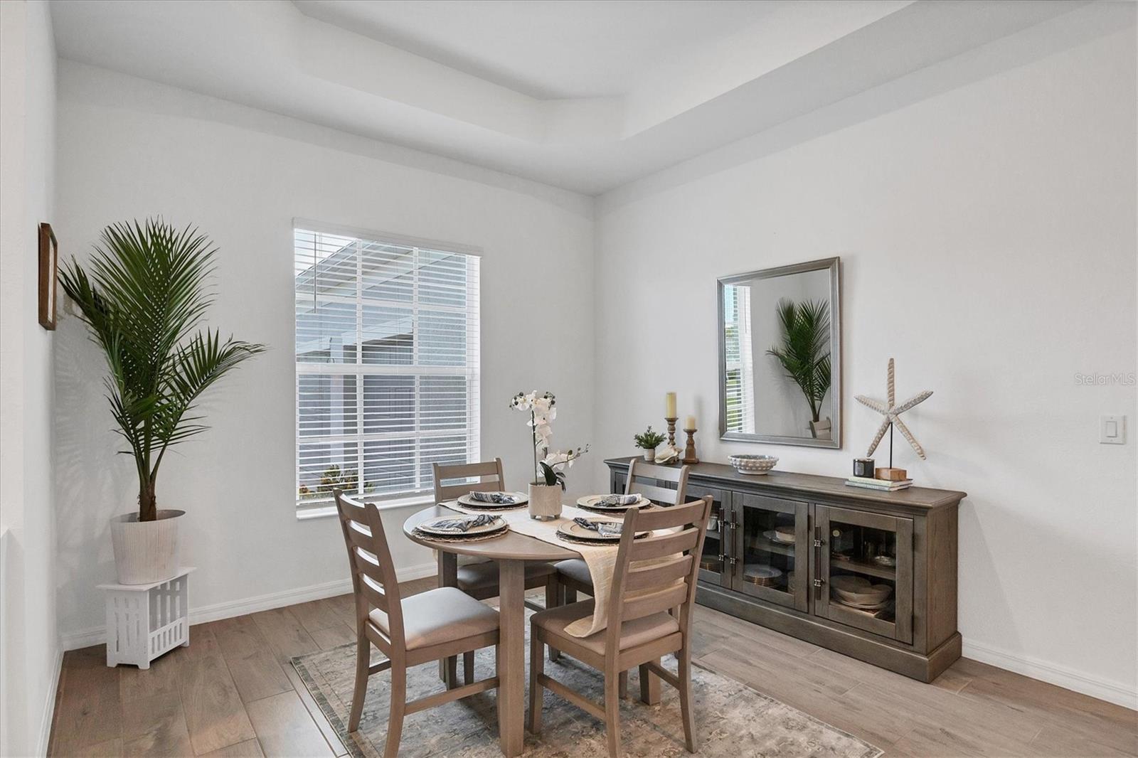 WELLEN PARK GOLF & COUNTRY CLUB - Residential