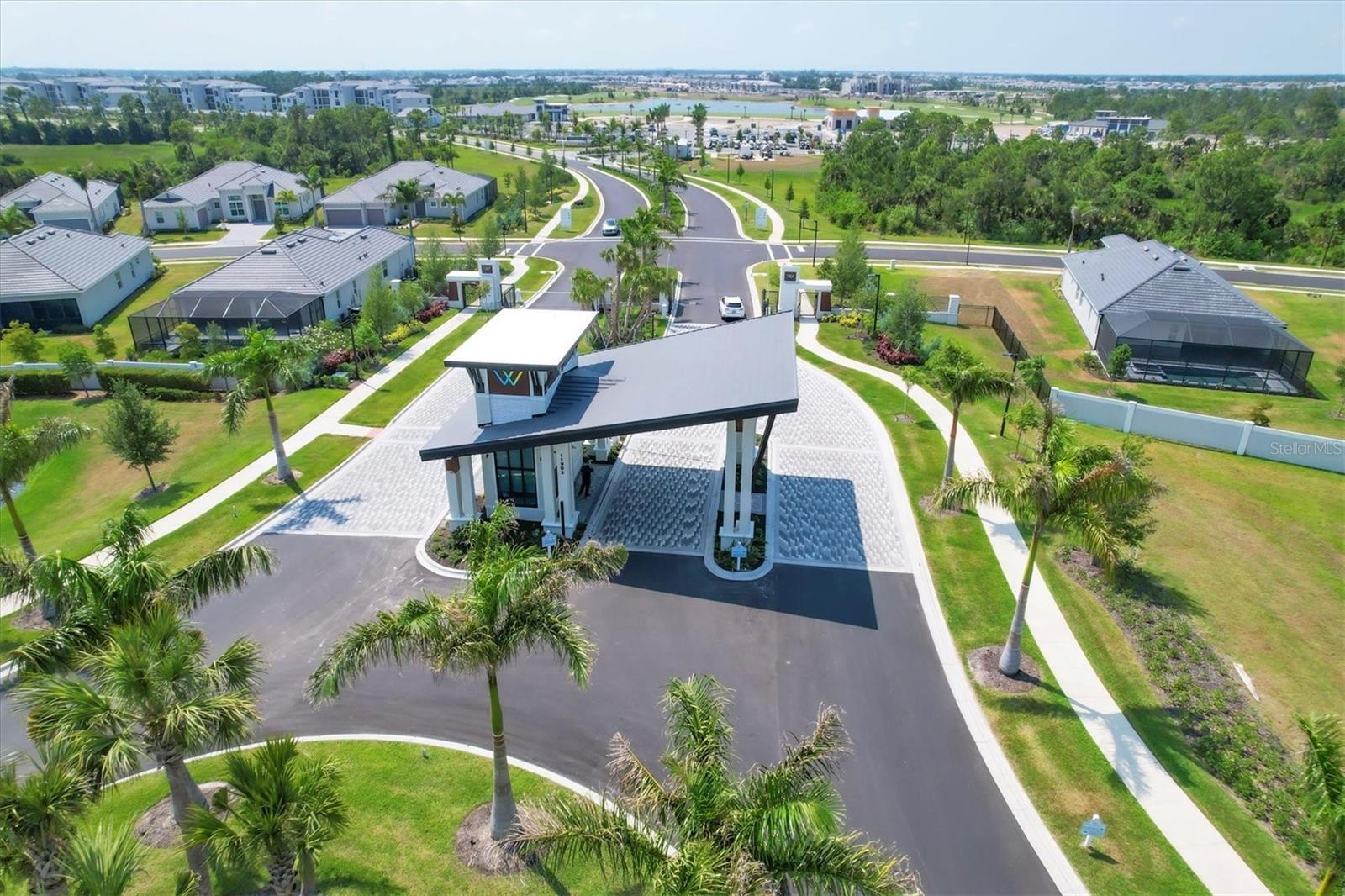 WELLEN PARK GOLF & COUNTRY CLUB - Residential