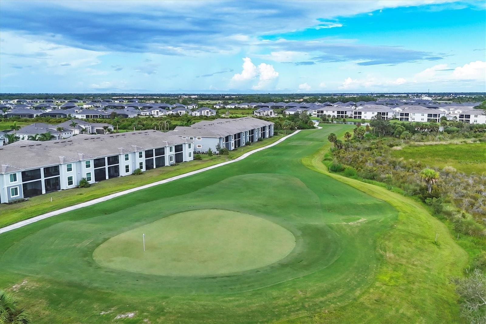 WELLEN PARK GOLF & COUNTRY CLUB - Residential