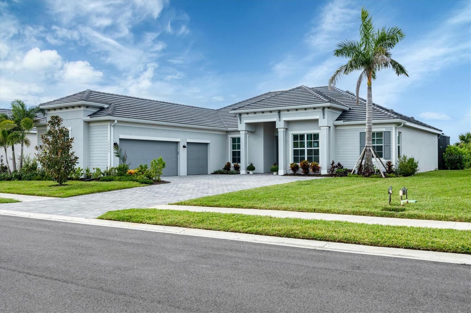 WELLEN PARK GOLF & COUNTRY CLUB - Residential