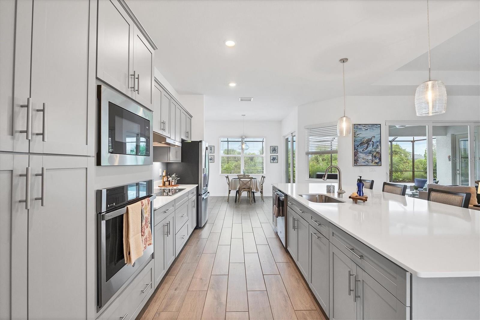 WELLEN PARK GOLF & COUNTRY CLUB - Residential