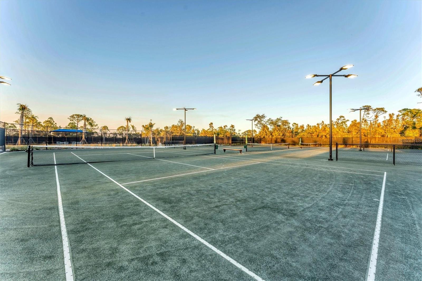 WELLEN PARK GOLF & COUNTRY CLUB - Residential