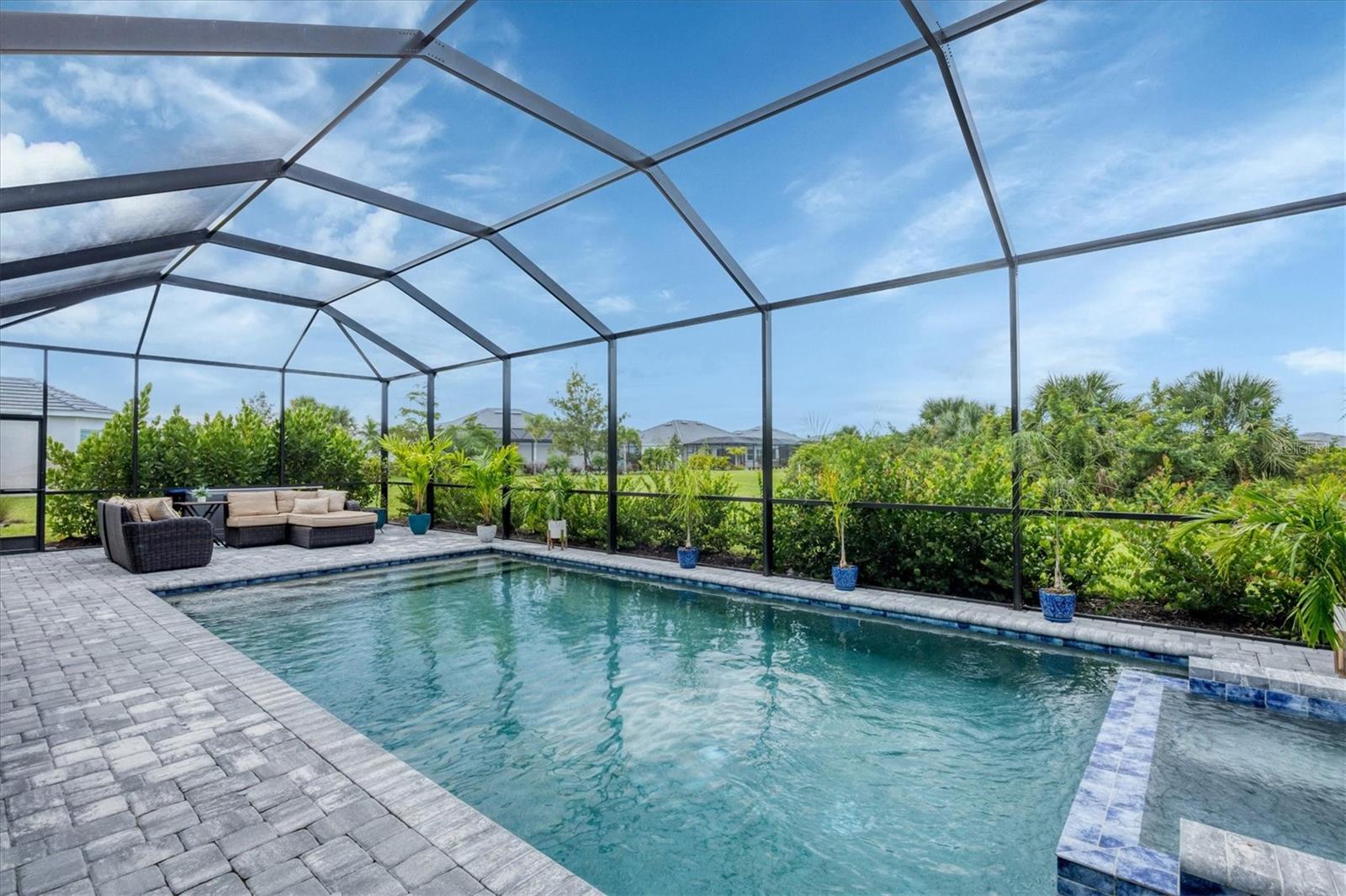 WELLEN PARK GOLF & COUNTRY CLUB - Residential