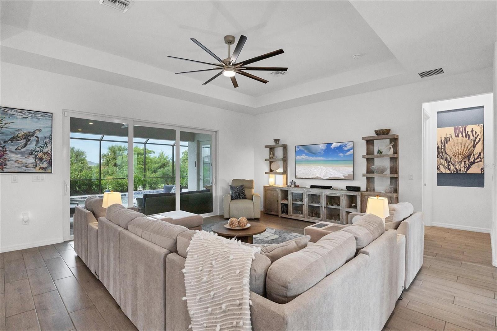 WELLEN PARK GOLF & COUNTRY CLUB - Residential