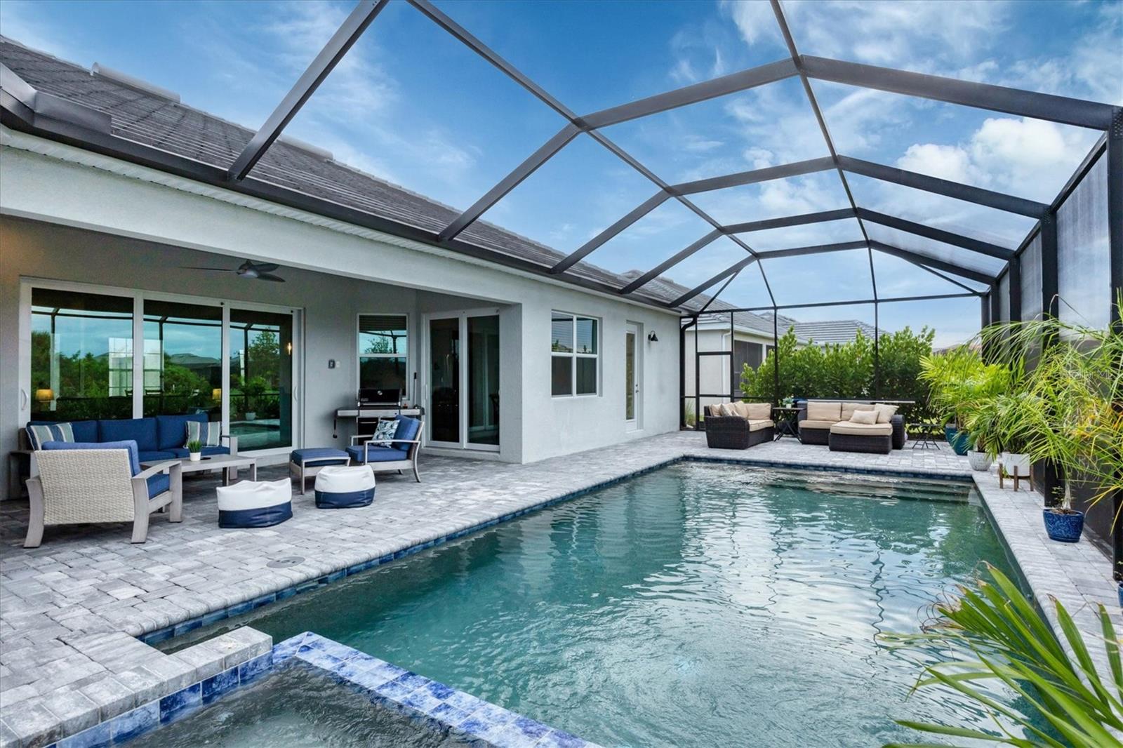 WELLEN PARK GOLF & COUNTRY CLUB - Residential