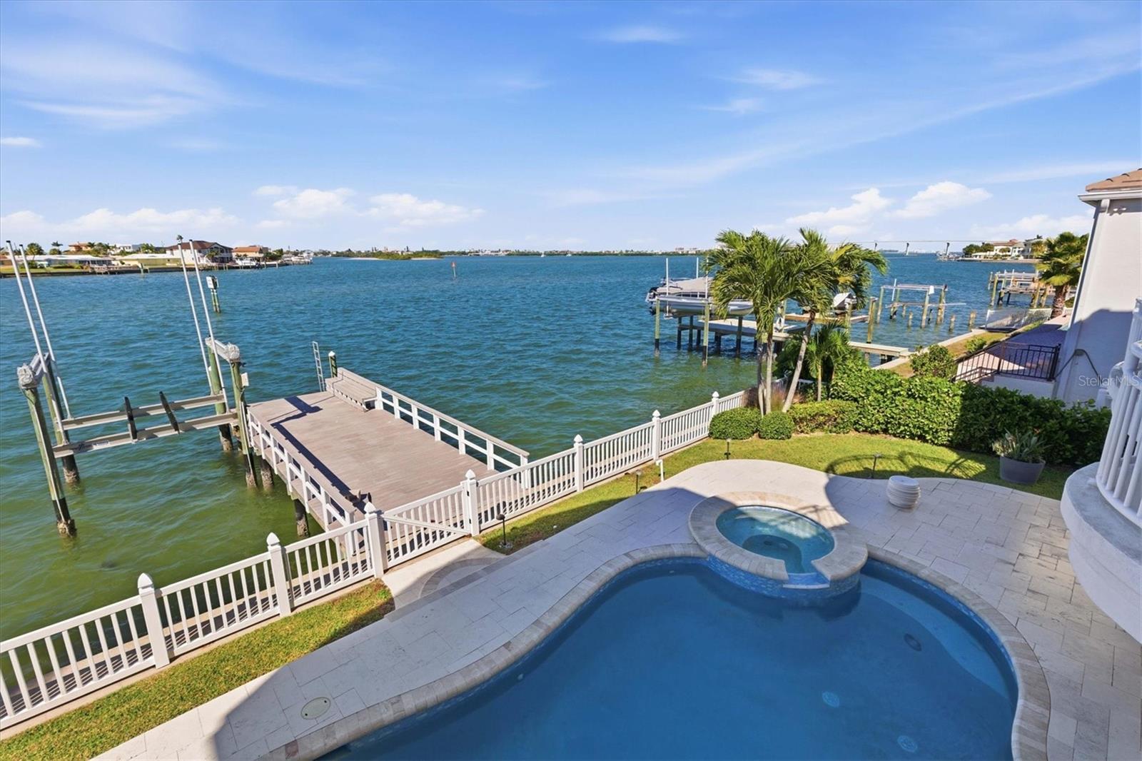 HARBOR BLUFFS SEC 4 - Residential