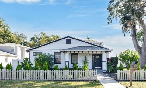 Photo of 721 Bay Street, Kissimmee, FL 34744 (MLS # O6362749)