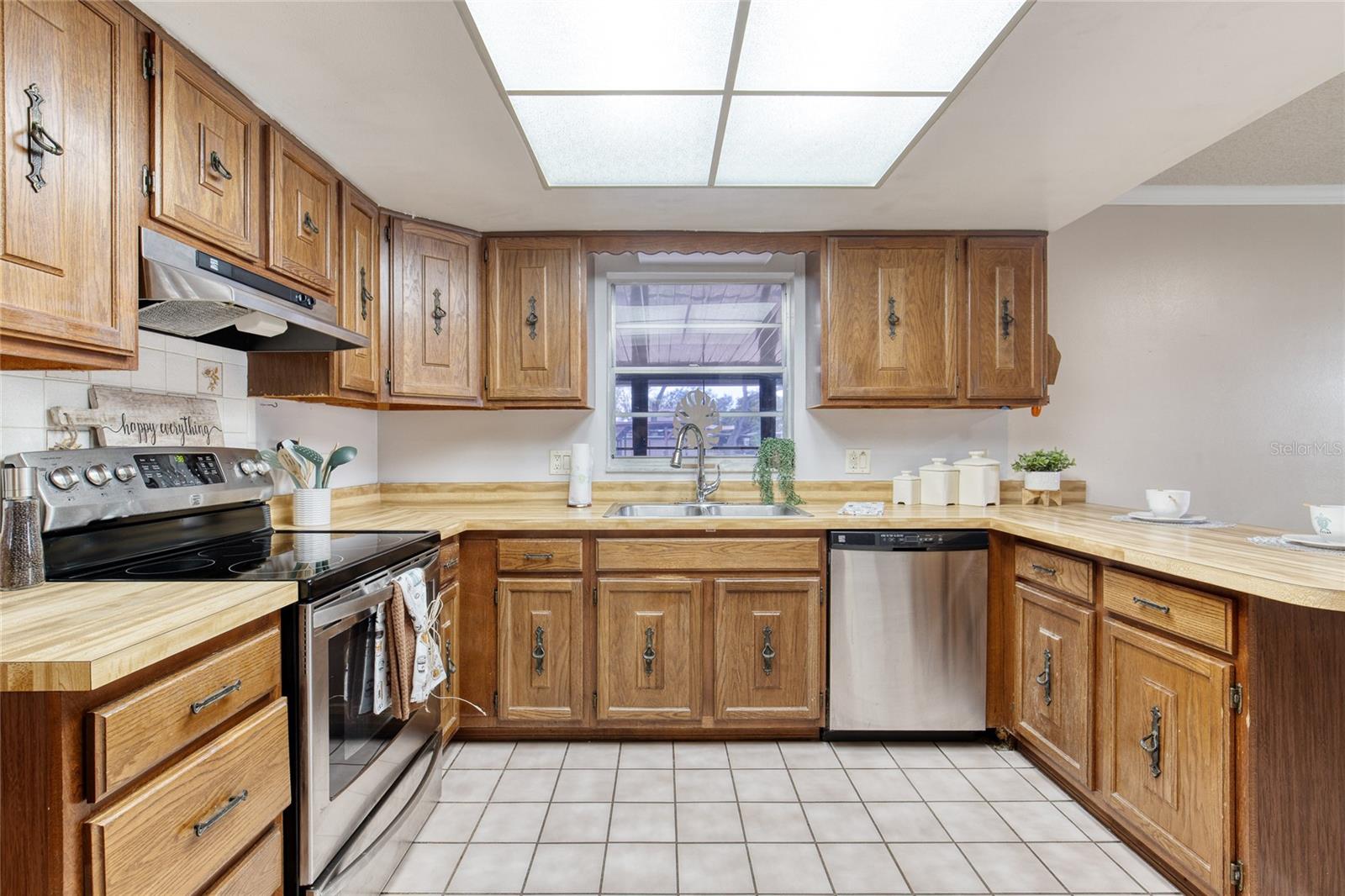 VENETIAN VILLAGE - Residential