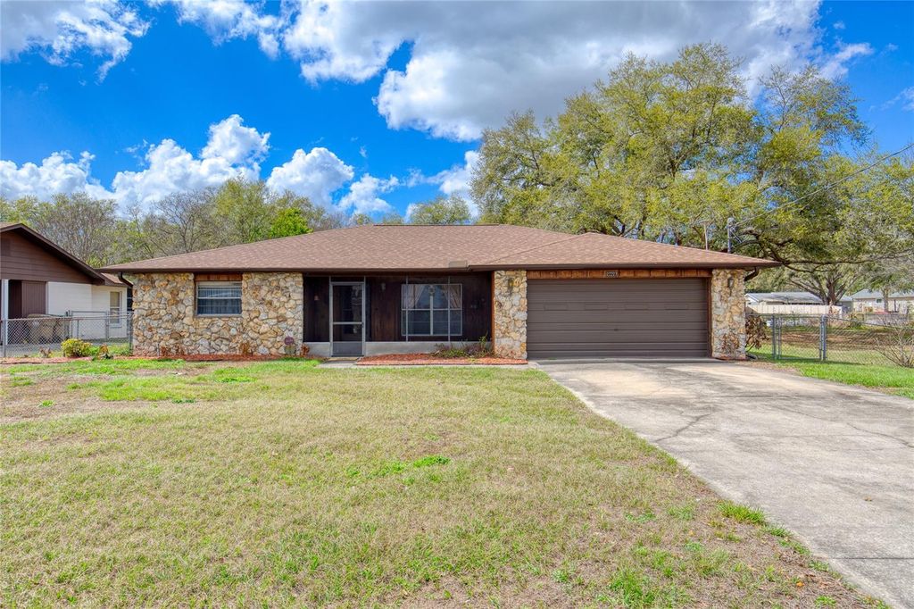 Photo of 27727 Lois Drive, Tavares, FL 32778 (MLS # V4947831)