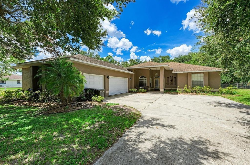 Photo of 2611 221st Street E, Bradenton, FL 34211 (MLS # A4648673)