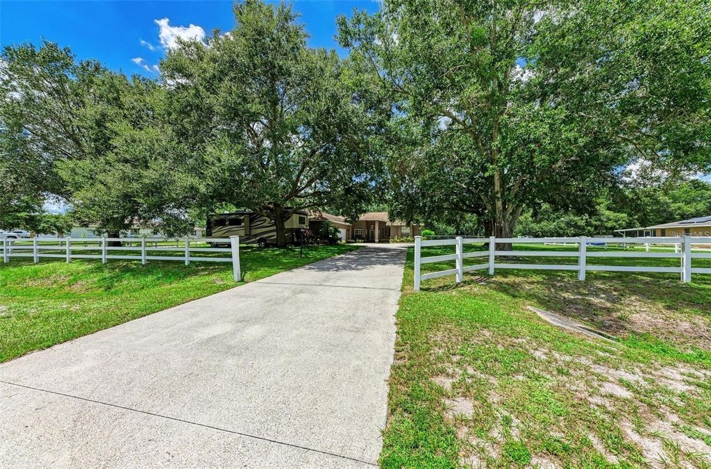 Photo of 2611 221st Street E, Bradenton, FL 34211 (MLS # A4648673)