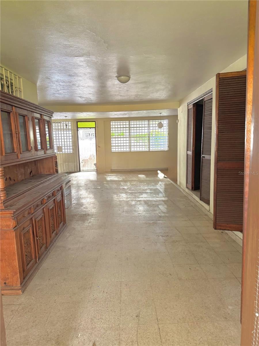 795 CALLE KINGSTON