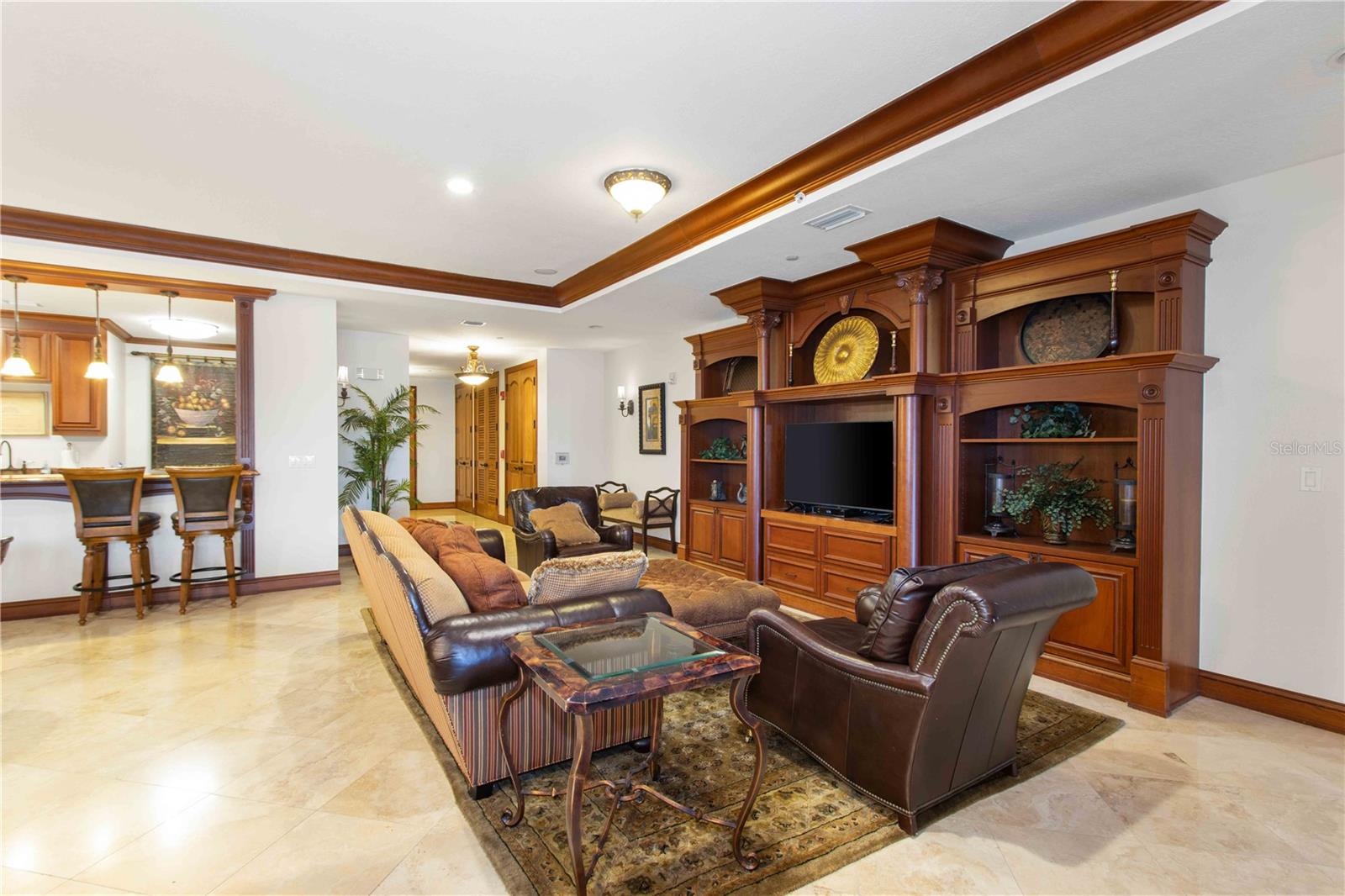 RESIDENCES AT WINDWARD PASSAGE CONDO - Residential