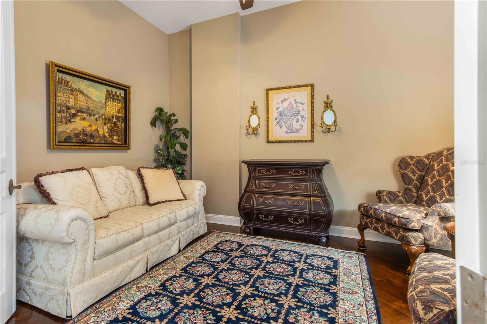 RESIDENCES AT WINDWARD PASSAGE CONDO - Residential